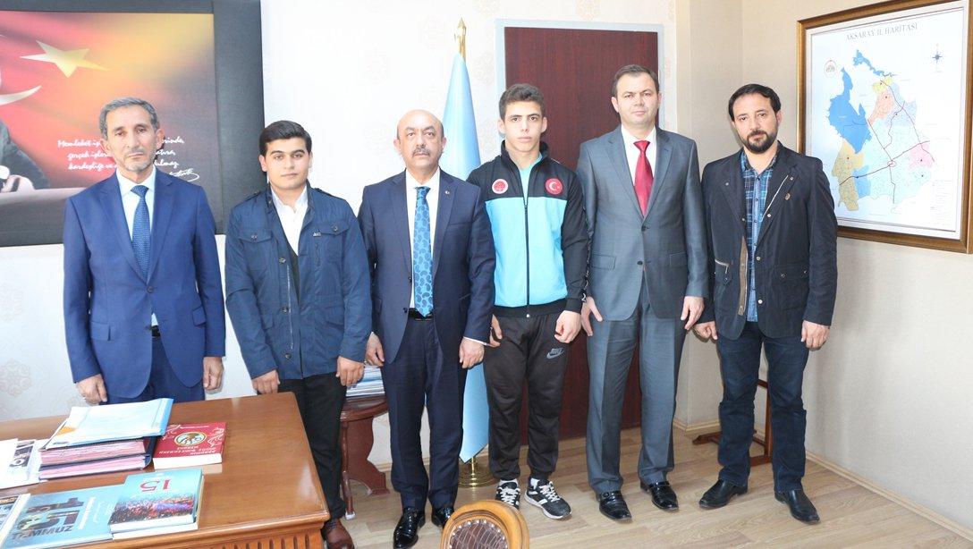 Kanuni Anadolu İmam Hatip Lisesi  Okul Yöneticileri, Öğretmenleri ve Yarışmada Dereceye Giren Öğrencilerimiz Müdürlüğümüzü Ziyaret Etti