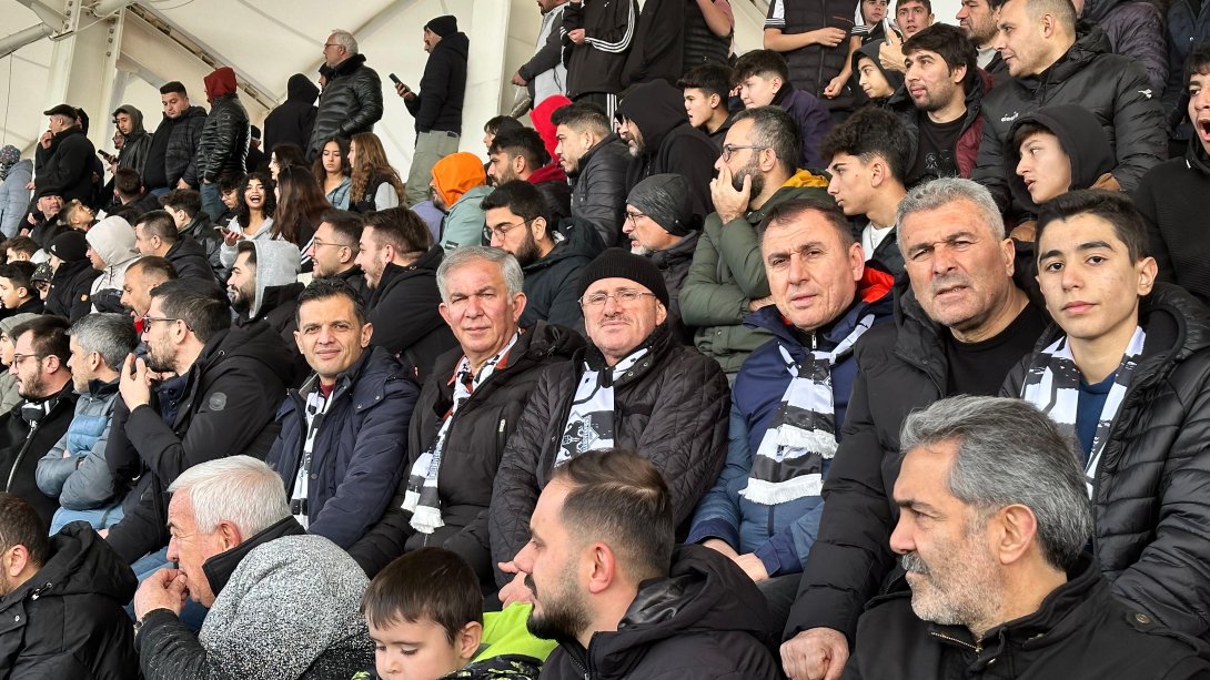 Öğrencilerimizden Motolux 68 Aksarayspor'a Destek