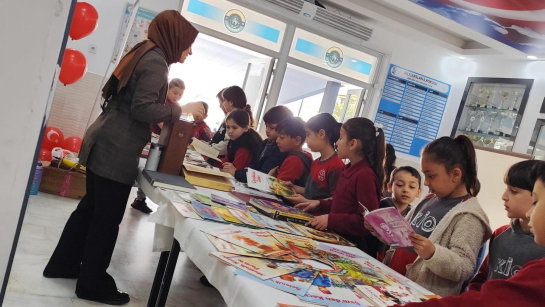 23 Nisan'a Anlamlı Sergi