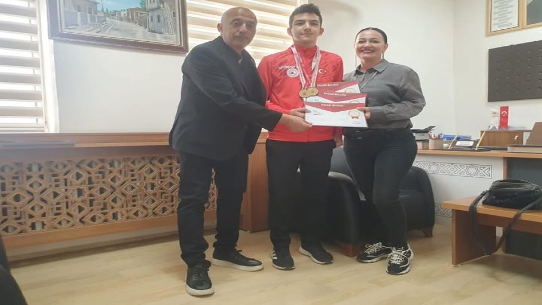 ŞEHİT YAVUZ ÇOBAN MTAL ÖĞRENCİSİNDEN TÜRKİYE ŞAMPİYONLUĞU GURURU