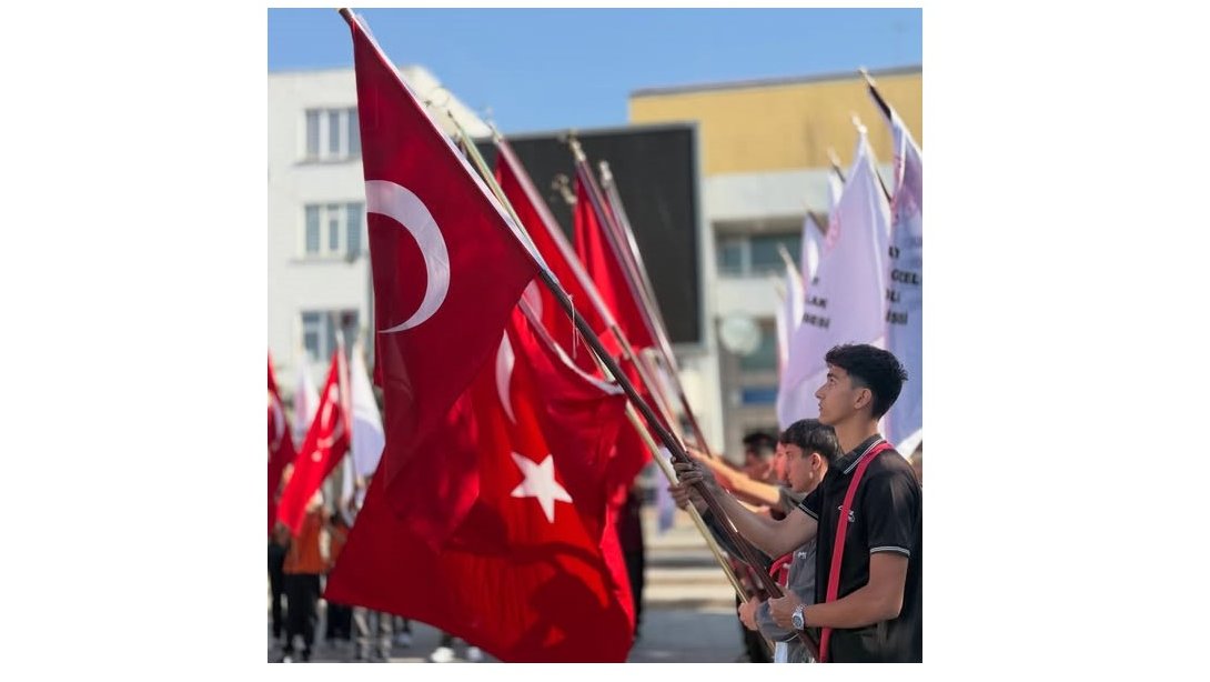 İLKÖĞRETİM HAFTASI, ATATÜRK ANITI'NA SUNULAN ÇELENKLE BAŞLADI